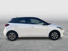 Hyundai i20 Level 2 Plus Black Roof in Polar White