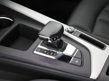 Audi A4 Avant 40 TDI quattro S line in MYTHOSSCHWARZ METALLIC