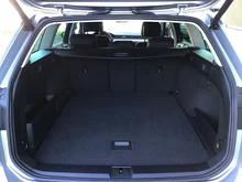VW Passat Variant GTE in K2 Pyritsilber Metallic