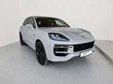Porsche Cayenne E-Hybrid Black Edition in kreide