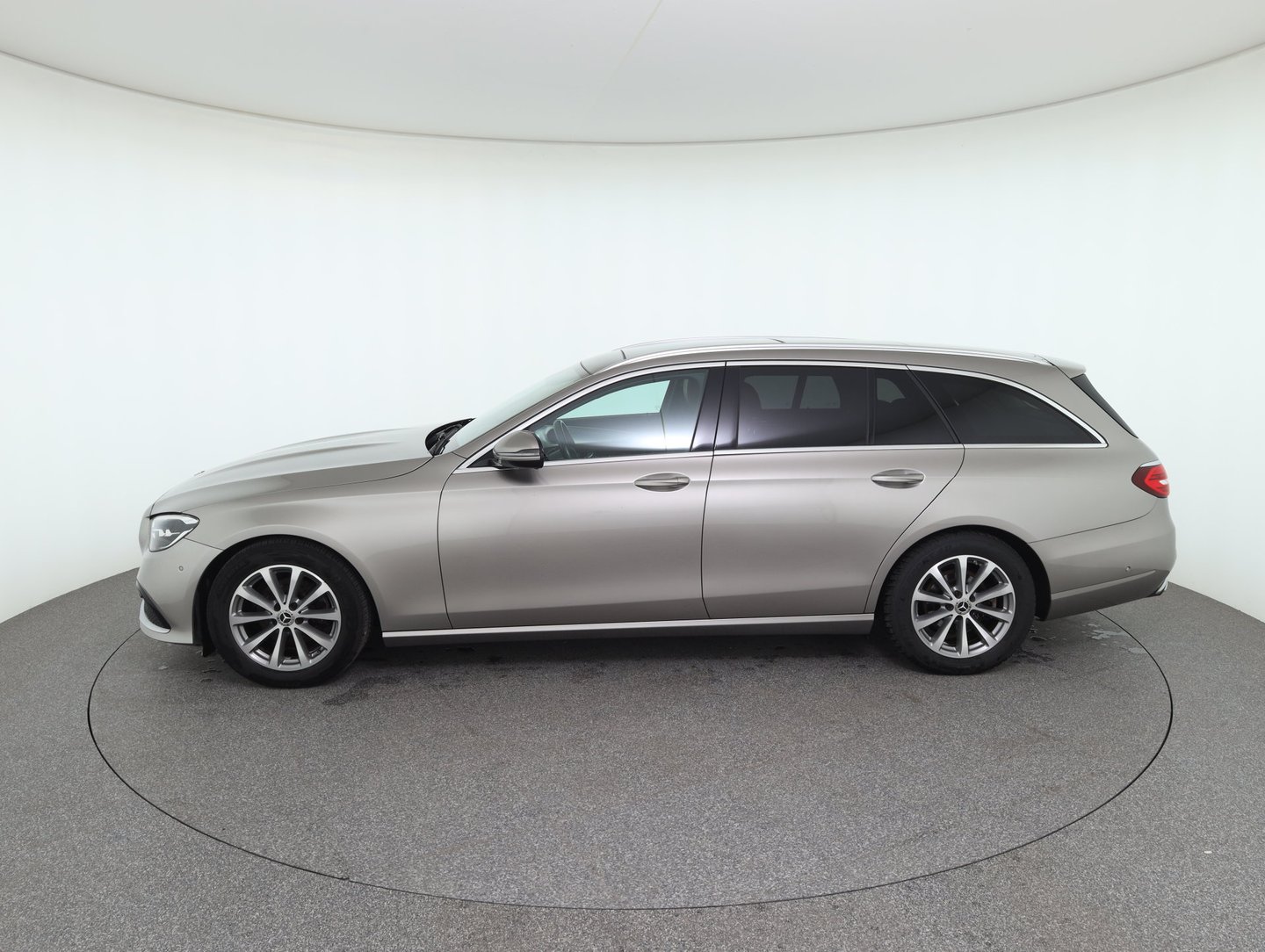 Mercedes E 200 d T Avantgarde Austria Edition Aut. | Bild 8 von 35