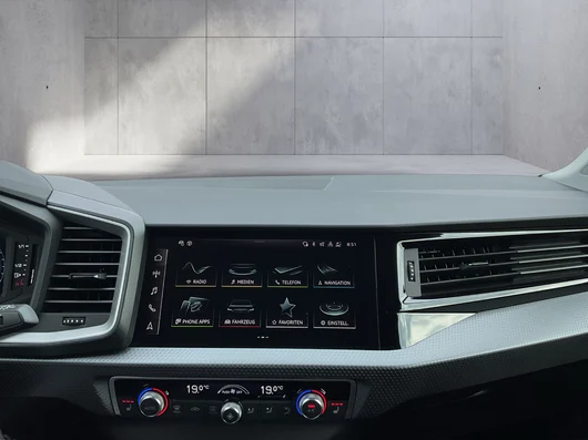 Bild eines Audi A1 allstreet 30 TFSI