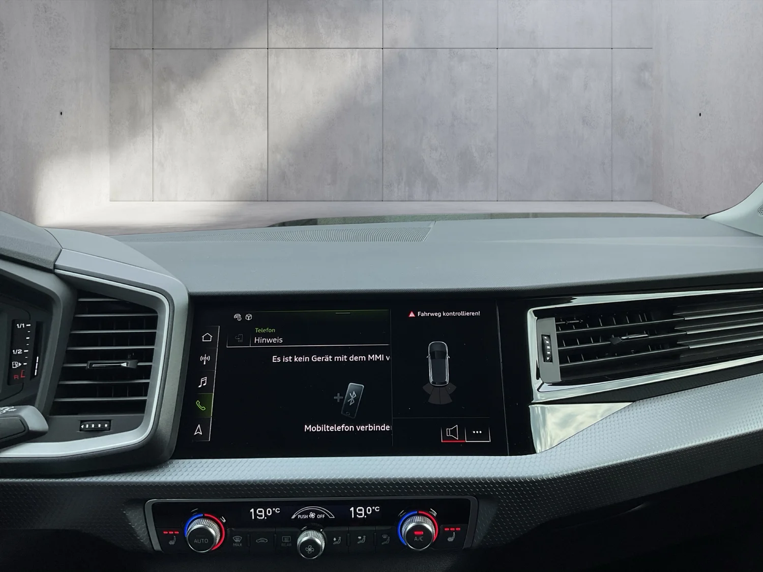 Bild eines Audi A1 allstreet 30 TFSI
