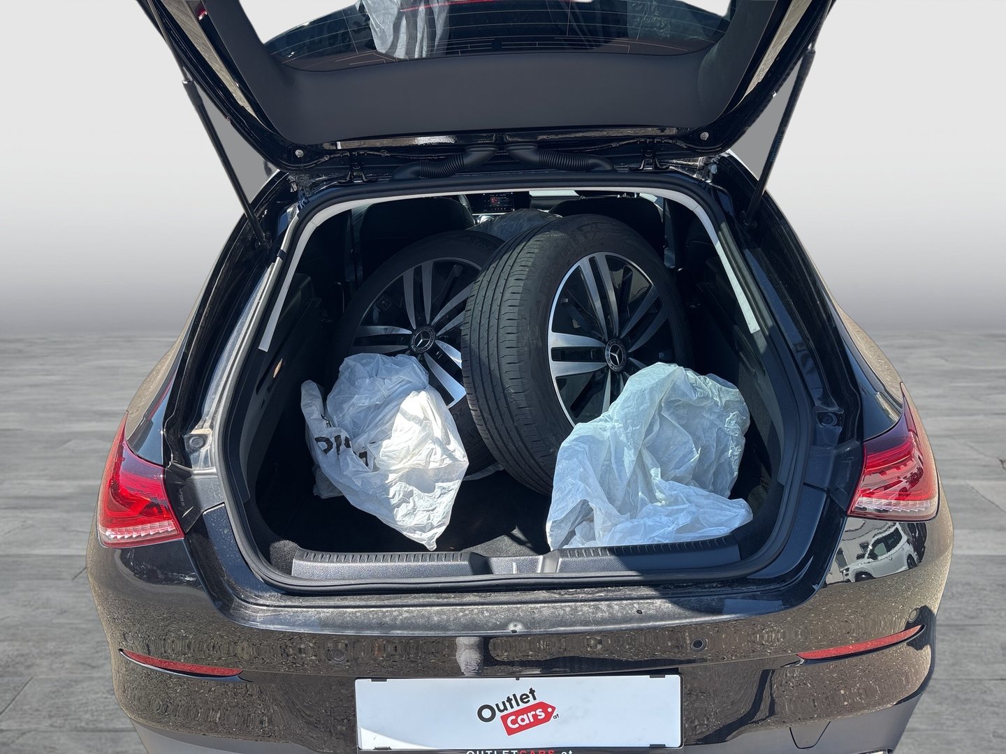 Mercedes CLA 200 d Shooting Brake Aut. | Bild 18 von 20