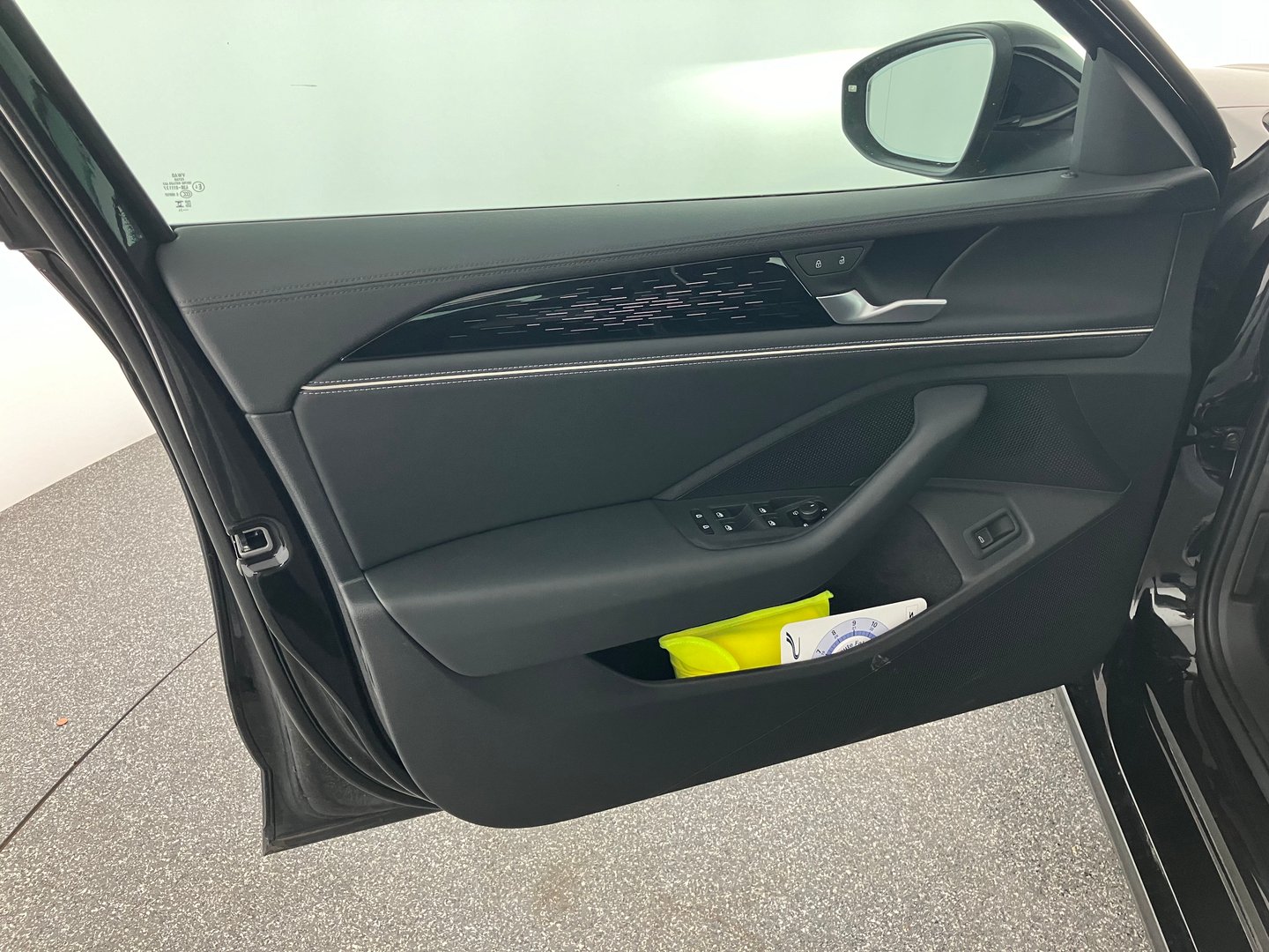 VW Passat Variant Business TDI DSG | Bild 4 von 17