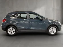 SEAT Arona Reference Edition 1.0 TSI in Fjord-Blau
