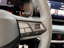 SEAT Arona Reference Edition 1.0 TSI in Fjord-Blau
