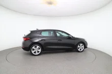 SEAT Leon FR Edition 1.5 TSI 115 PS in Nacht-Schwarz Metallic