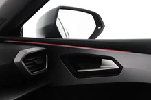 SEAT Leon FR Edition 1.5 TSI 115 PS in Nacht-Schwarz Metallic