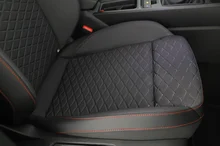 SEAT Leon FR Edition 1.5 TSI 115 PS in Nacht-Schwarz Metallic
