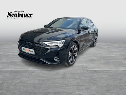 Audi Q8 50 e-tron quattro business