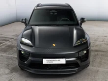 Porsche Macan 4 in dunkelgrau - metallic