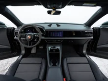 Porsche Macan 4 in dunkelgrau - metallic