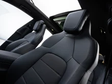 Porsche Macan 4 in dunkelgrau - metallic