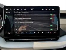 Škoda Octavia Combi Selection TDI DSG in Moon-Weiß Metallic