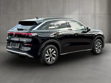 VW T-Roc Life eTSI DSG in Grenadillschwarz Metallic