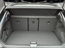 VW T-Roc Life eTSI DSG in Grenadillschwarz Metallic