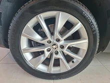 Thumbnail-Foto von Fahrzeug