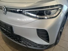 VW ID.4 Pro 4MOTION 220 kW Business -77 kWh in Scale Silver Metallic Dach schwarz