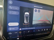 VW ID.4 Pro 4MOTION 220 kW Business -77 kWh in Scale Silver Metallic Dach schwarz