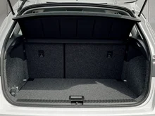 SEAT Arona Reference Edition 1.0 TSI in Candy-Weiß