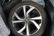 Thumbnail-Foto von Fahrzeug