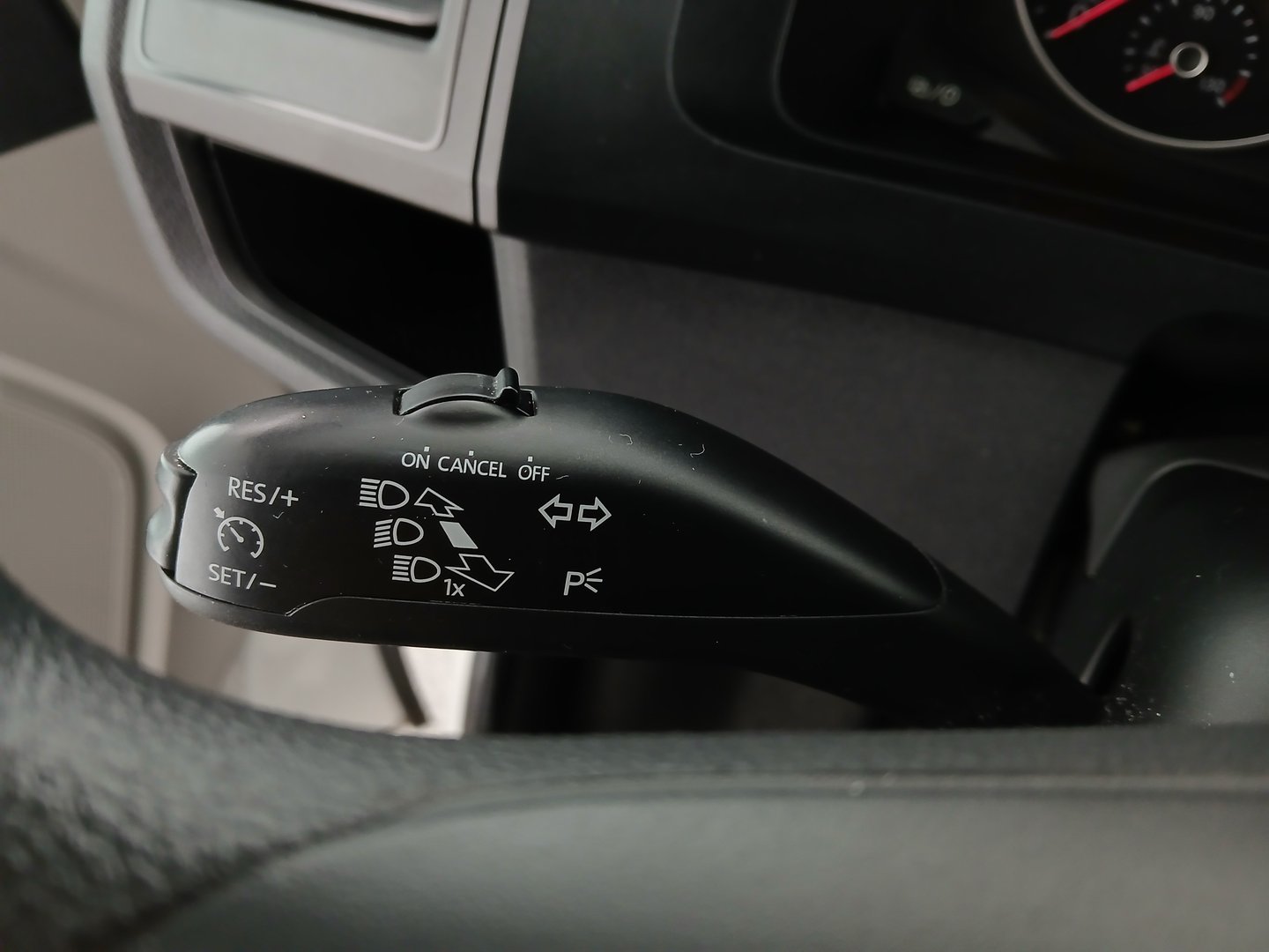 VW Doka-Kastenwagen LR TDI 4MOTION | Bild 16 von 30