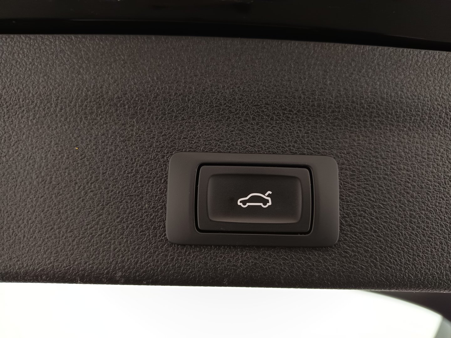 Audi A6 Avant 35 TDI Design | Bild 28 von 32