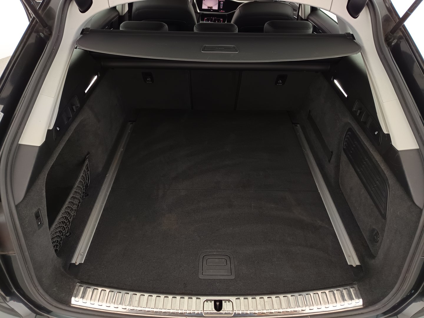 Audi A6 Avant 35 TDI Design | Bild 27 von 32