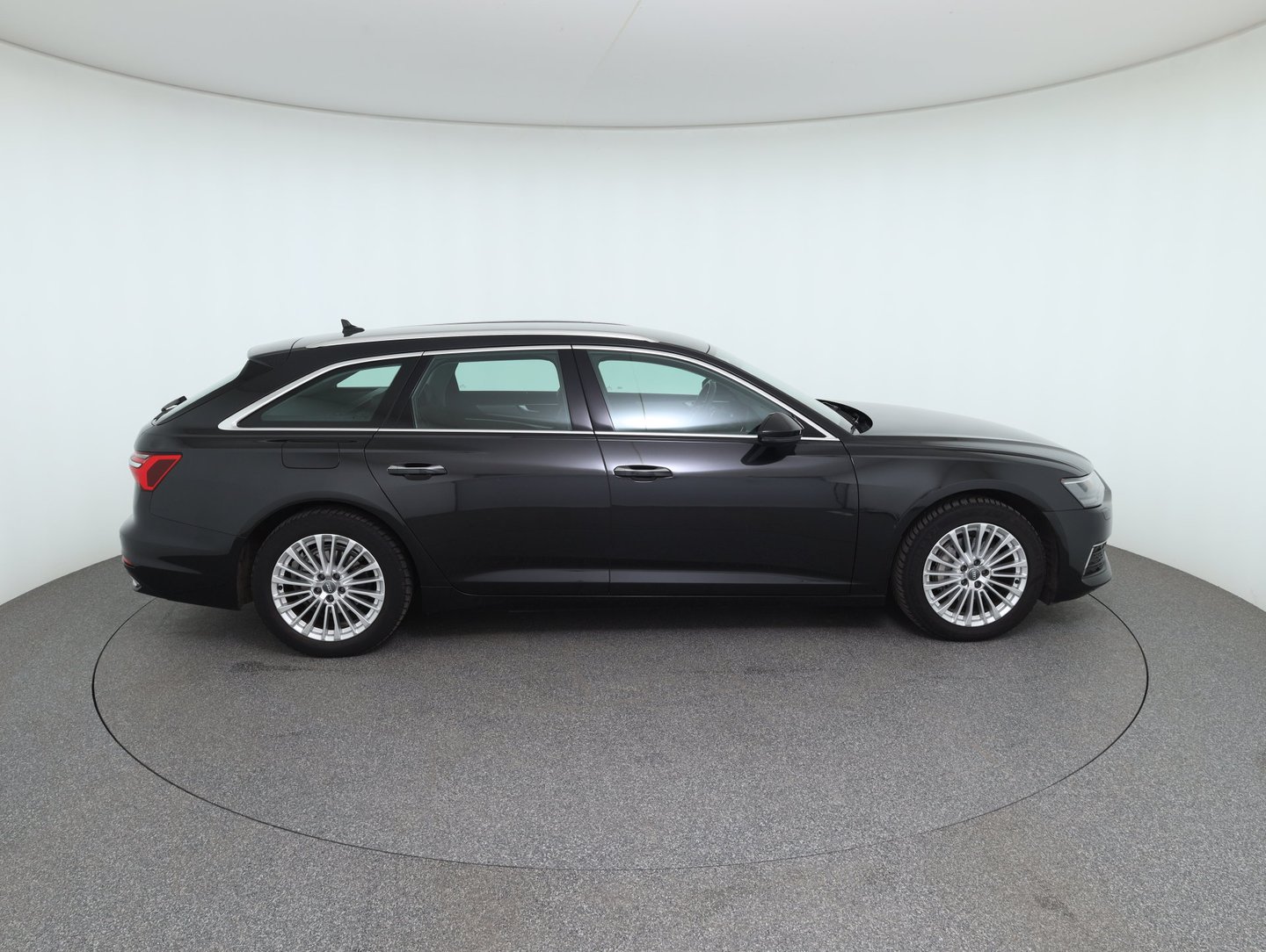 Audi A6 Avant 35 TDI Design | Bild 4 von 32