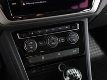 VW Touran Comfortline TDI SCR in Reflexsilber Metallic