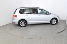 VW Touran Comfortline TDI SCR in Reflexsilber Metallic