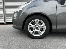 Thumbnail-Foto von Fahrzeug