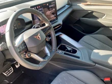 CUPRA Terramar 1.5 e-TSI 150 PS DSG in Fjord-Blau
