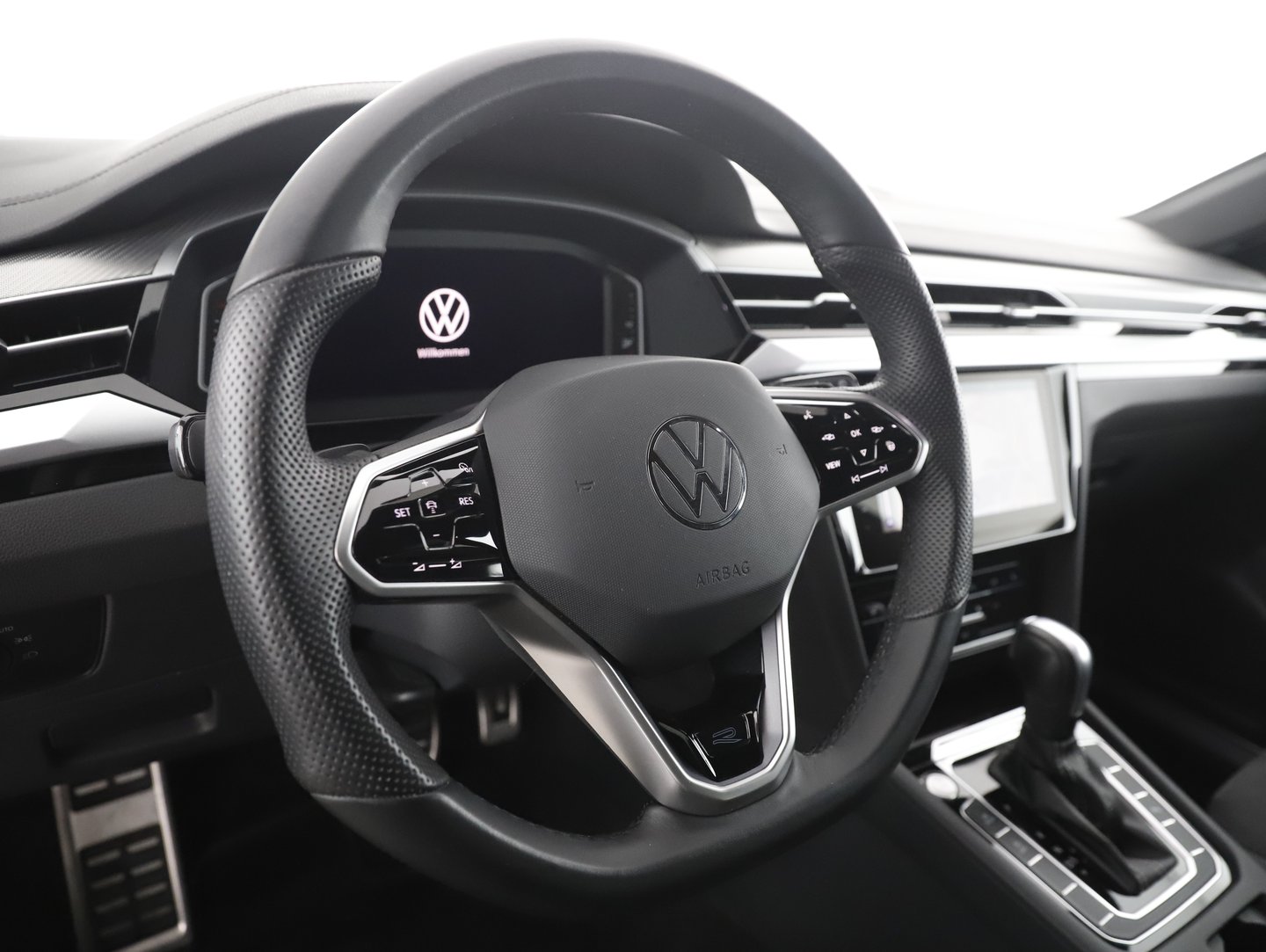 VW Arteon SB R-Line TDI DSG | Bild 9 von 24