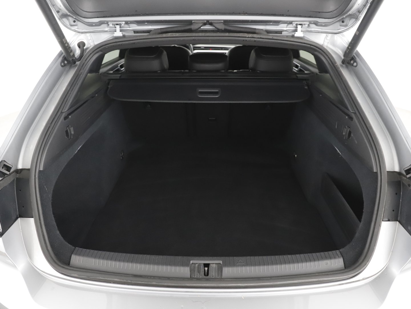 VW Arteon SB R-Line TDI DSG | Bild 19 von 24