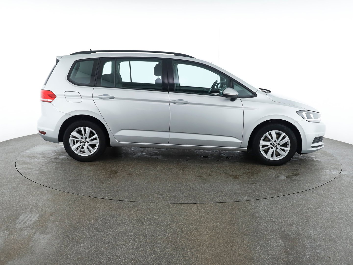 VW Touran Comfortline TDI SCR DSG 5-Sitzer | Bild 4 von 33