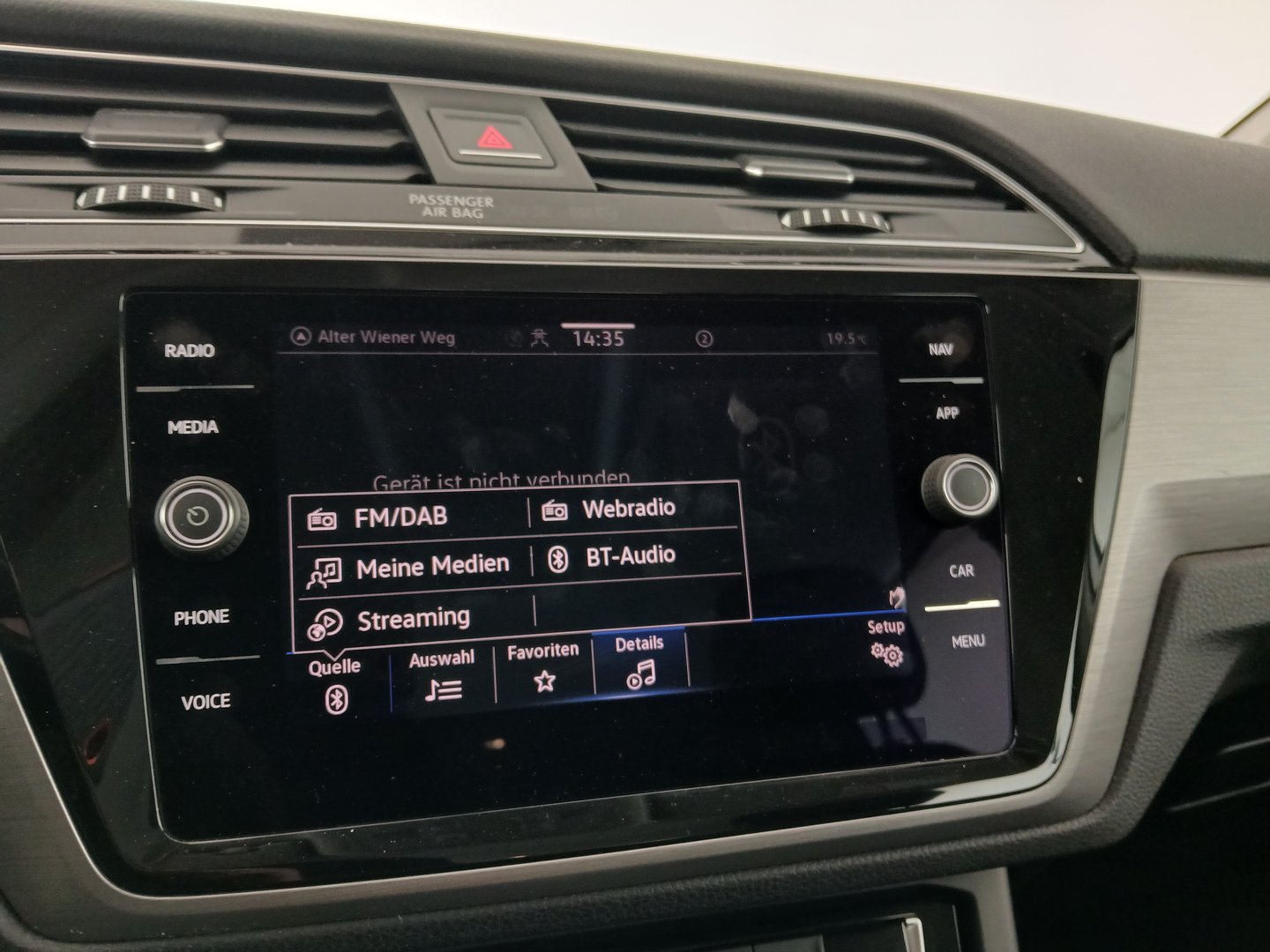 VW Touran Comfortline TDI SCR DSG 5-Sitzer | Bild 25 von 33