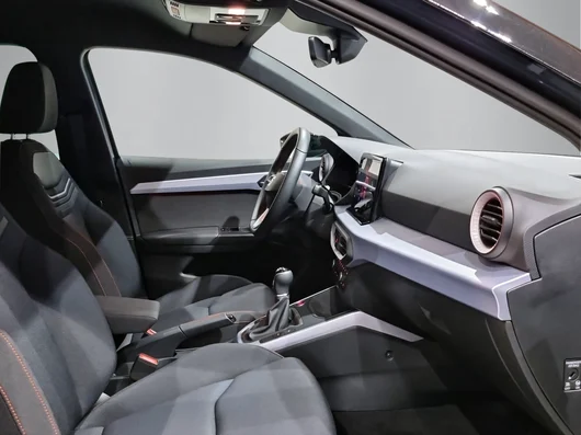 Bild eines Arona FR 1.0 TSI