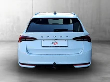 Škoda Octavia Combi Selection TSI mHEV DSG in Moon-Weiß Metallic