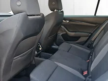 Škoda Octavia Combi Selection TSI mHEV DSG in Moon-Weiß Metallic