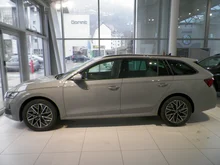 Thumbnail-Foto von Fahrzeug