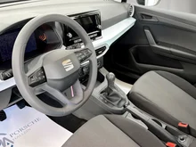 SEAT Arona Reference Edition 1.0 TSI in Nacht-Schwarz Metallic