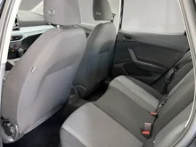 SEAT Arona Reference Edition 1.0 TSI in Nacht-Schwarz Metallic