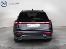 Audi Q5 e-hybrid quattro 220 KW in Mythosschwarz Metallic