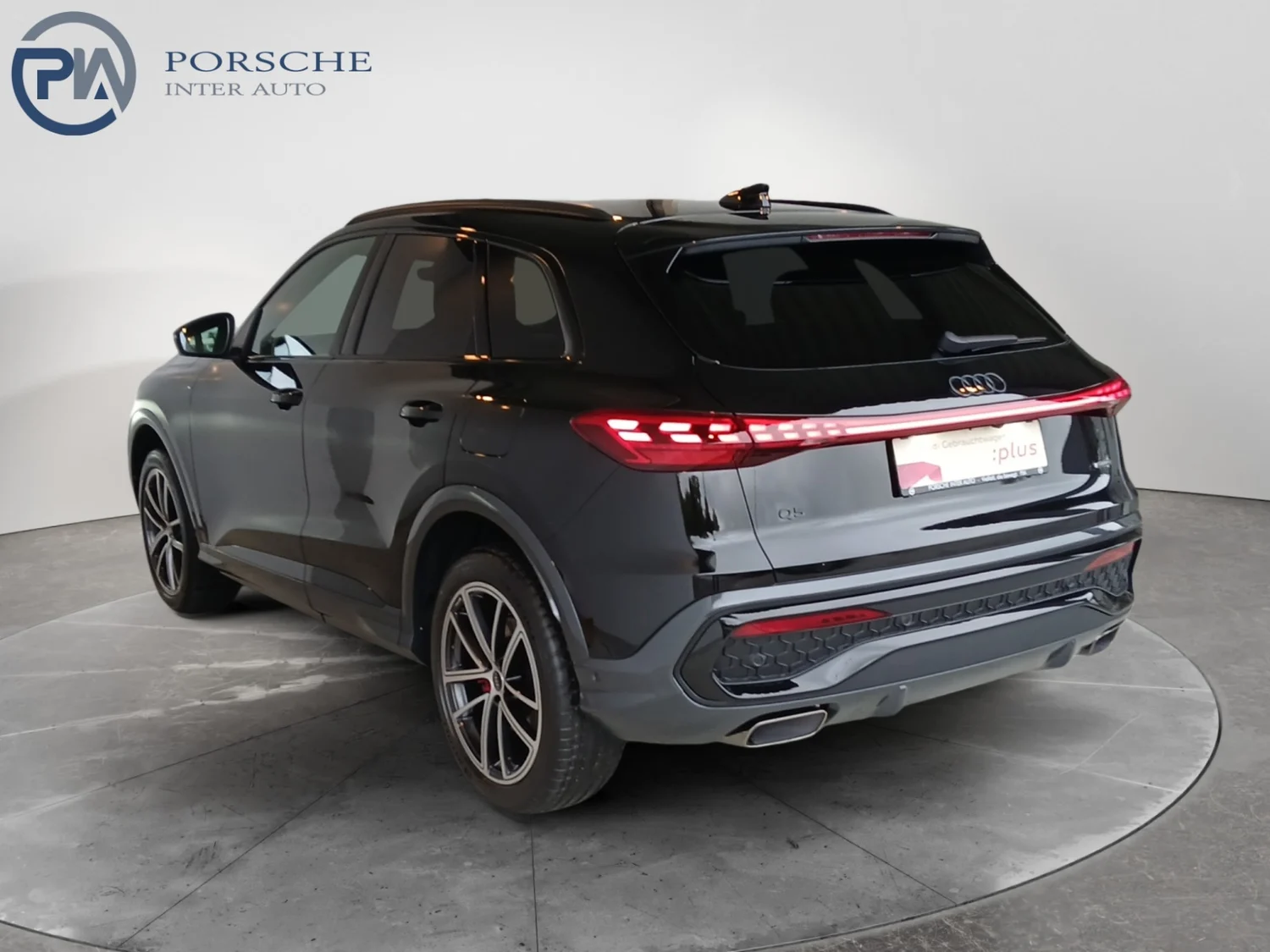 Bild eines Audi Q5 e-hybrid quattro 220 KW