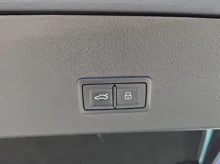 Audi e-tron Sportback 55 300 kW Business in Taifungrau Metallic