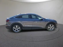 Audi e-tron Sportback 55 300 kW Business in Taifungrau Metallic