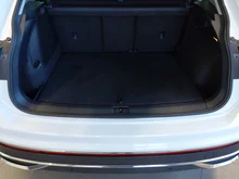 VW Tiguan Elegance eHybrid DSG in Pure White