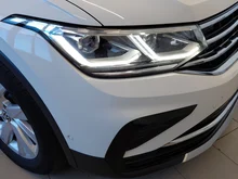 VW Tiguan Elegance eHybrid DSG in Pure White